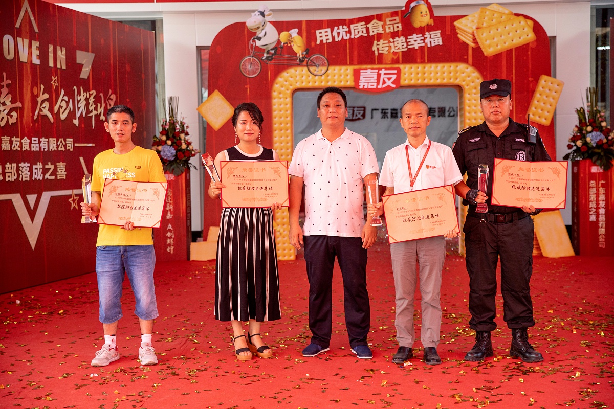 ������Ƚ����廮���ǣ����鳤�Ŷӡ������Ŷӡ�55���͵�֧����55���Ϳ���С��