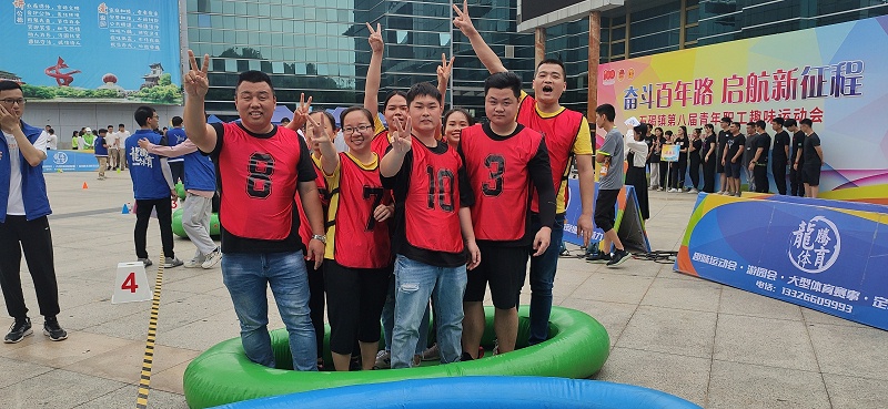 �������ҵļ����ǣ�ʯ����ڰ˽�����ְ����������˶���55���ͻ����塰���Ƚ���